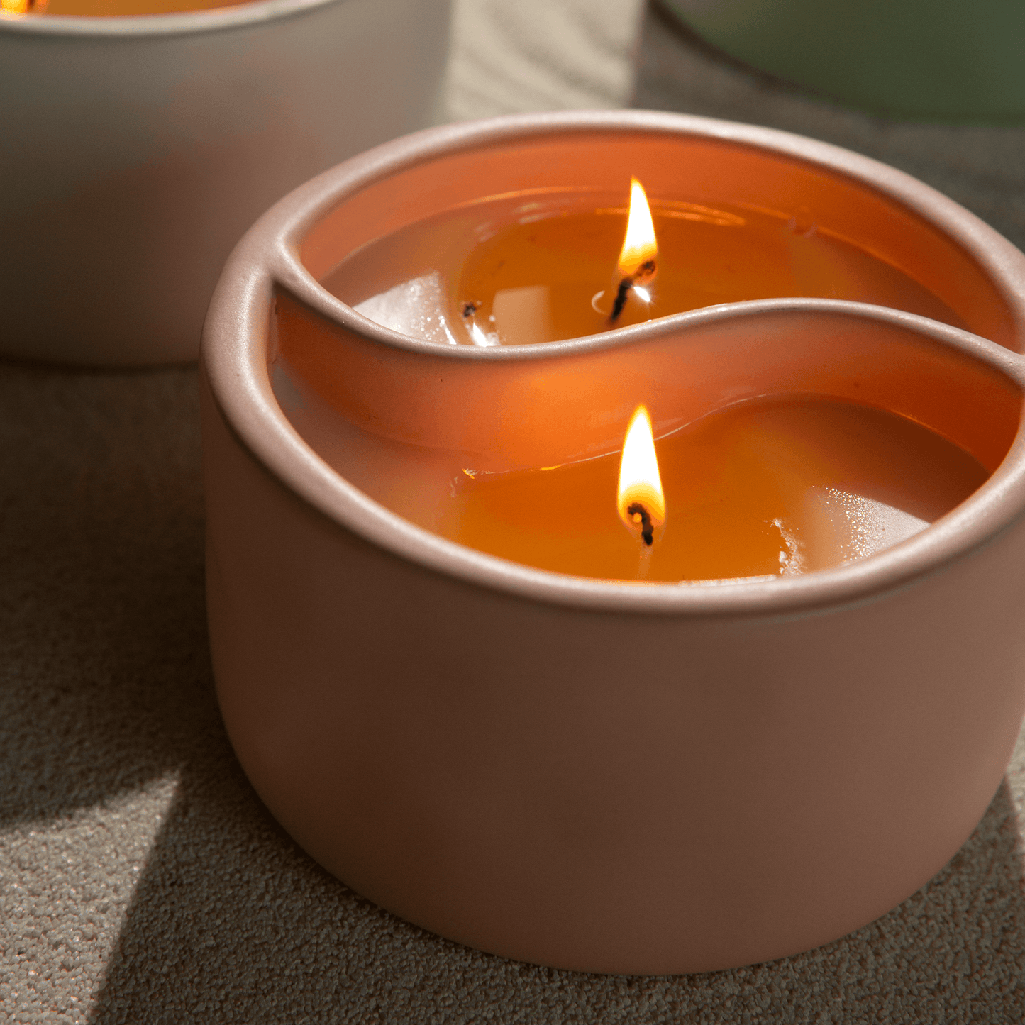 Yin-Yang 11 oz Candle - Cactus Flower + Watermint