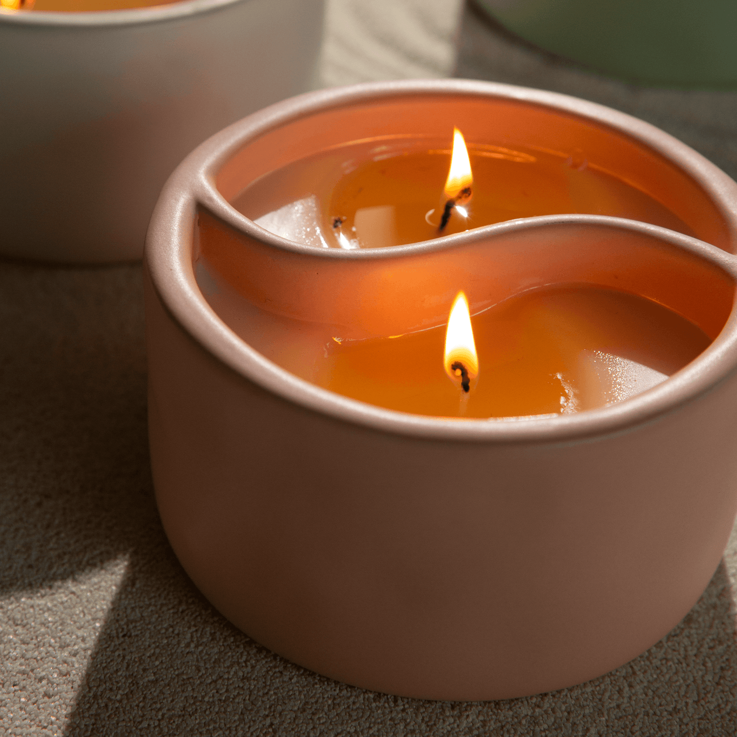 Yin-Yang 11 oz Candle - Cactus Flower + Watermint
