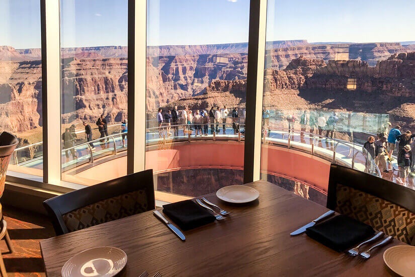 Restaurant with view of the Grand Canyon 