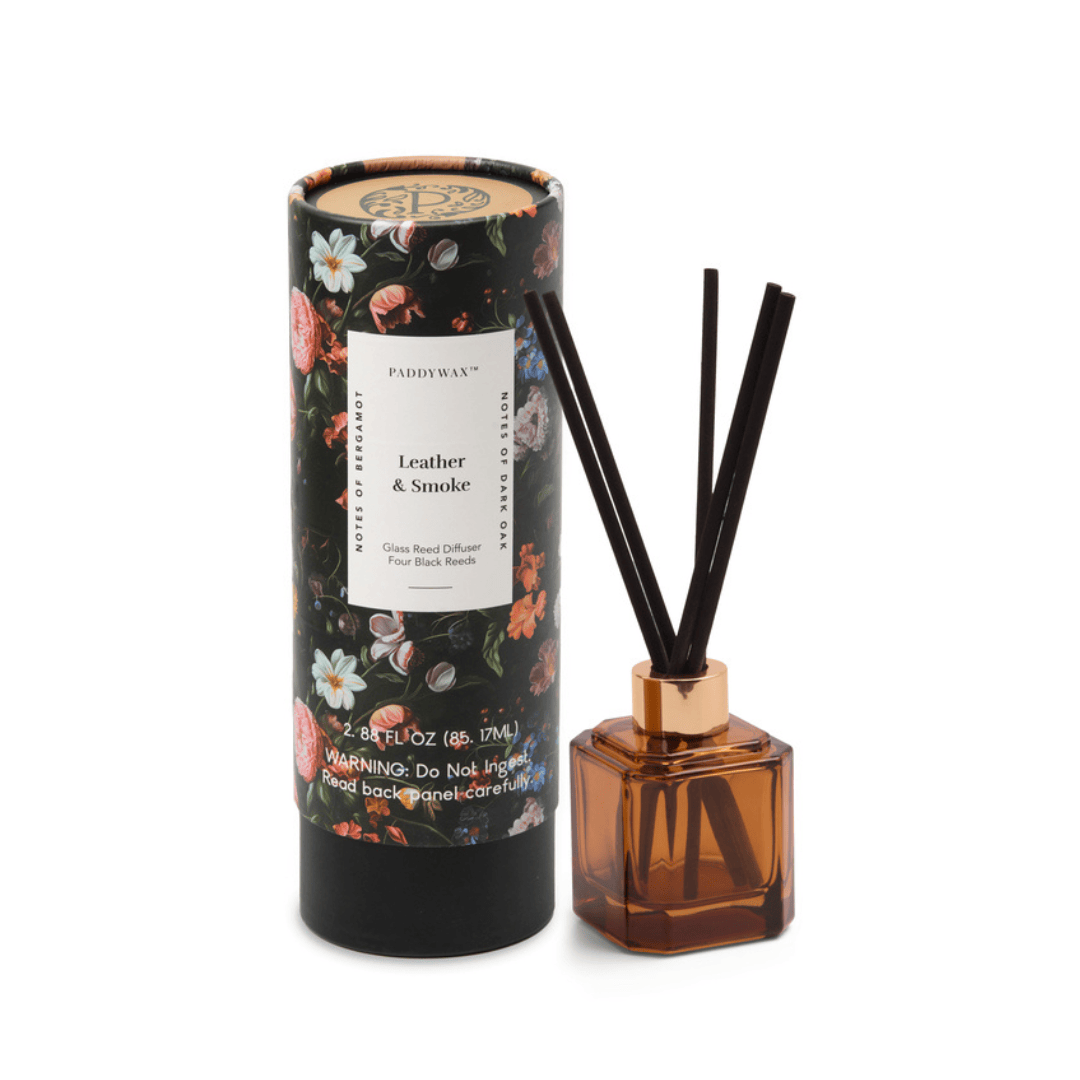 Amber Glass diffuser & package on white background