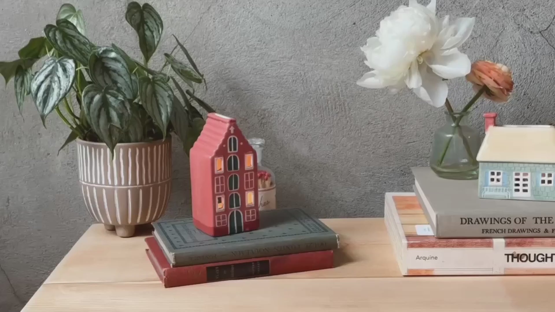 No. 08 The Amsterdam House - Incense & Tea Light Holder - Paddywax