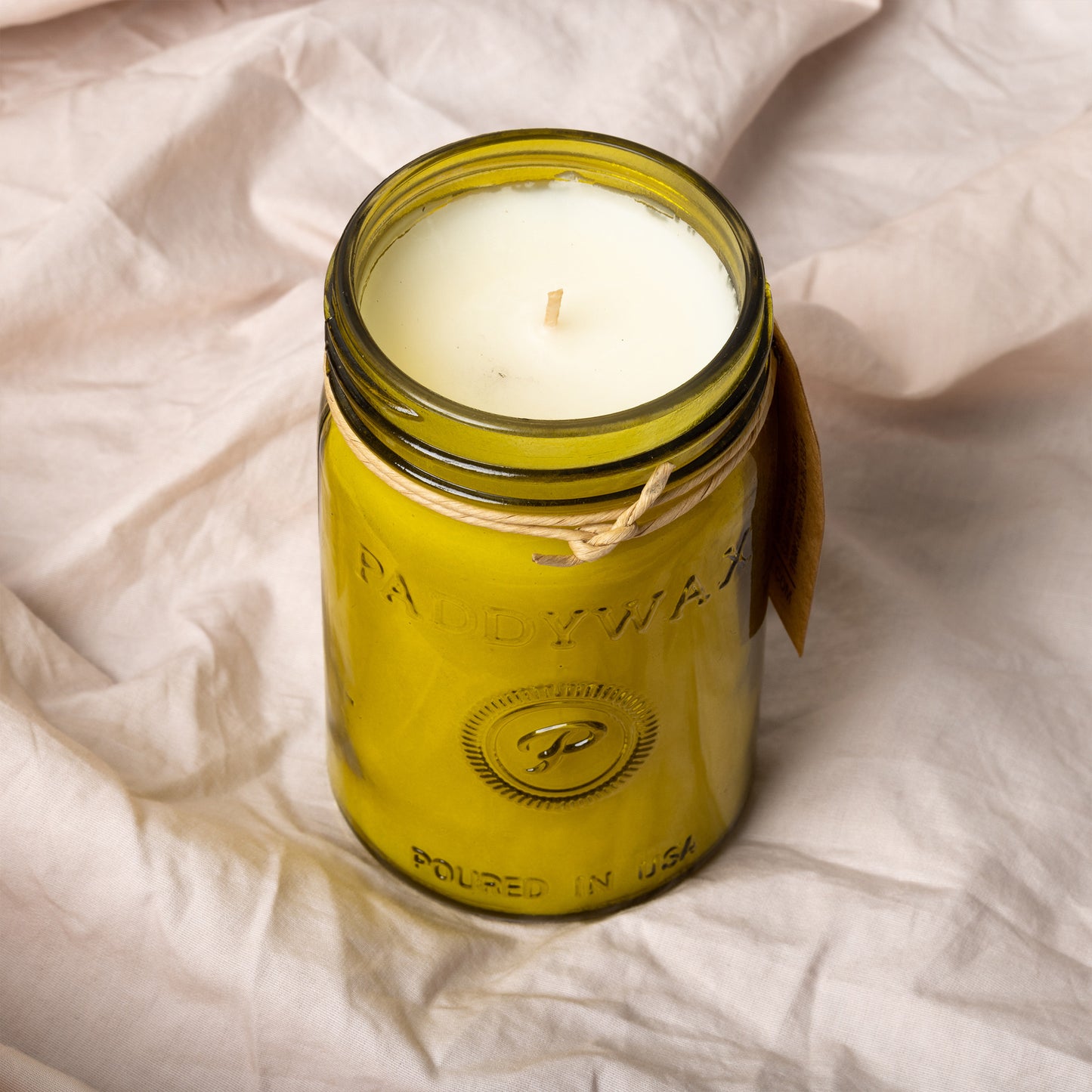 Relish 9.5 oz Candle - Vanilla + Oakmoss